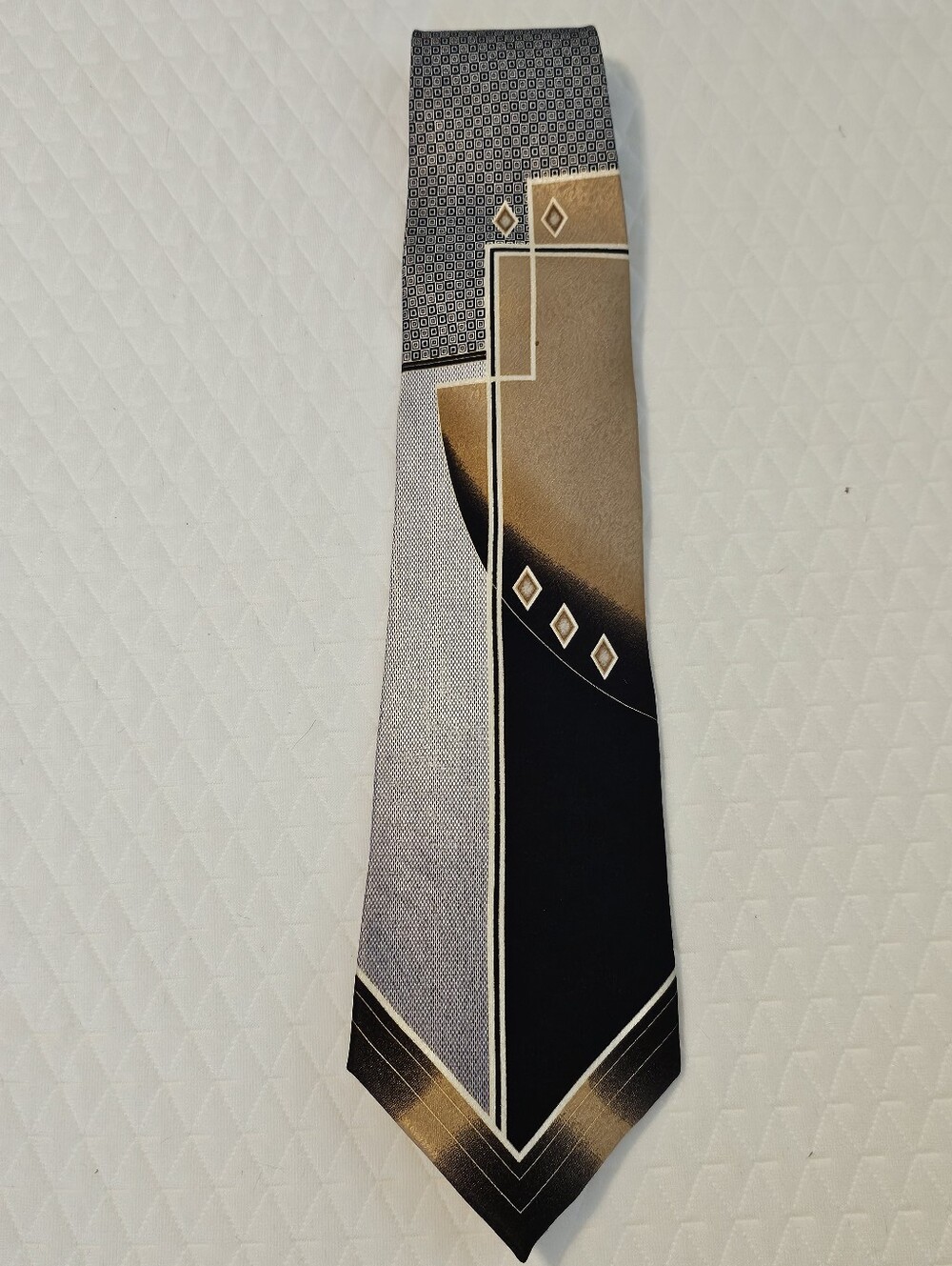 Vintage Mario Ferrari 100% Silk Necktie Geometric Art Deco Pattern Blak Tan Gray